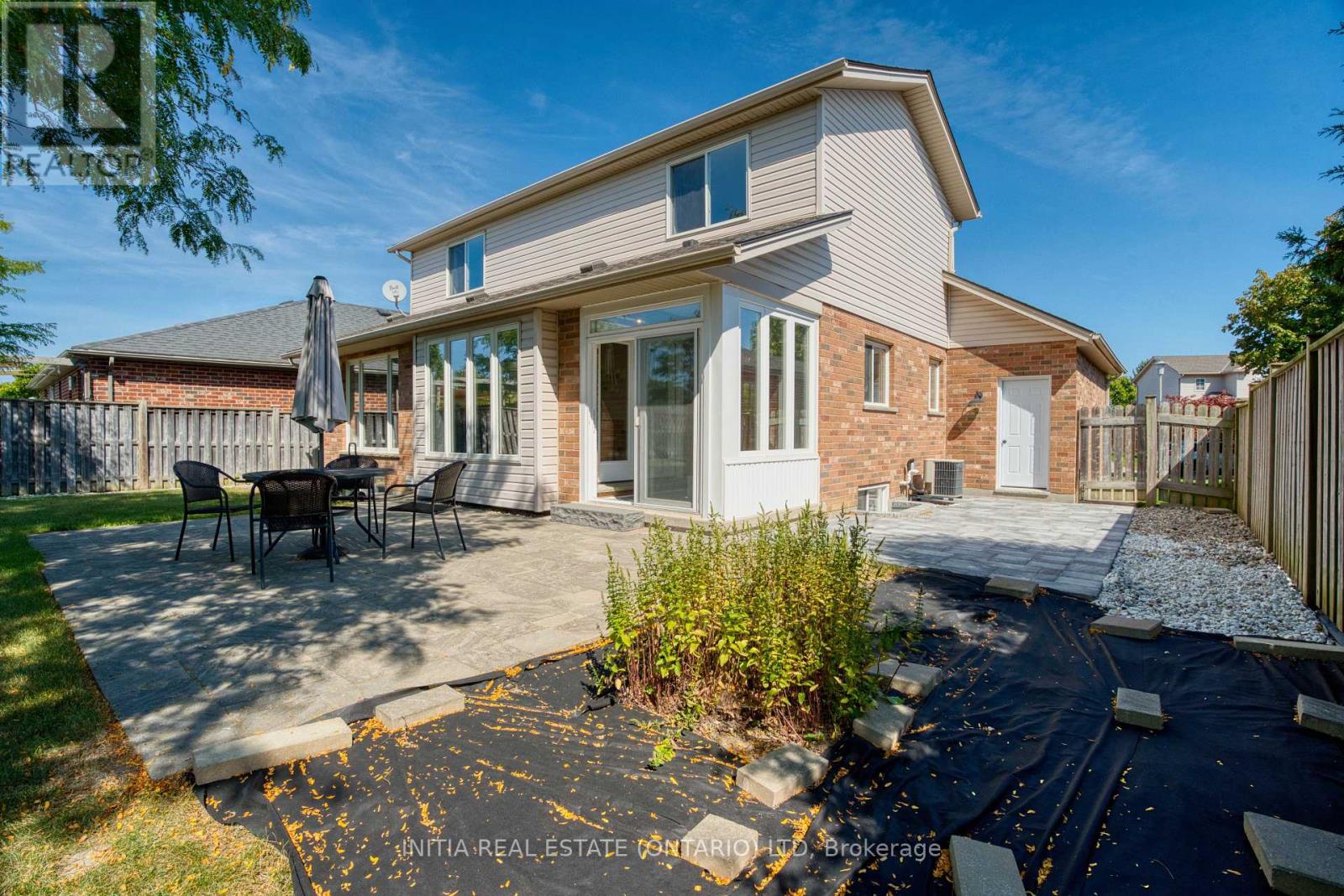 2021 Lumb Court, London North (north R), Ontario
