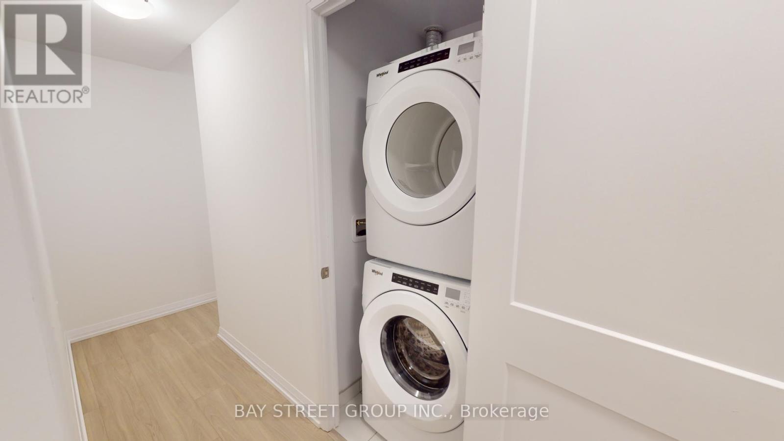 817 - 50 Dunfield Avenue, Toronto (mount Pleasant West), Ontario