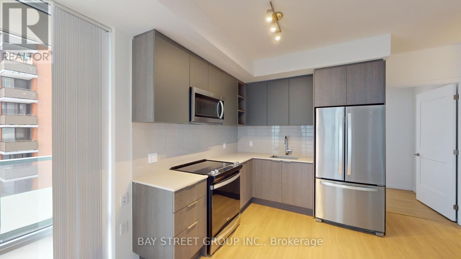 817 - 50 Dunfield Avenue, Toronto (mount Pleasant West), Ontario