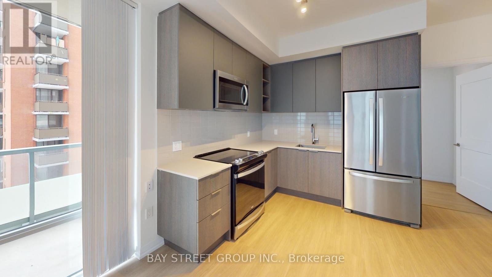 817 - 50 Dunfield Avenue, Toronto (mount Pleasant West), Ontario