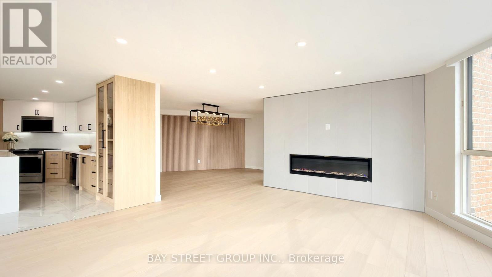 801 - 85 Skymark Drive, Toronto (hillcrest Village), Ontario