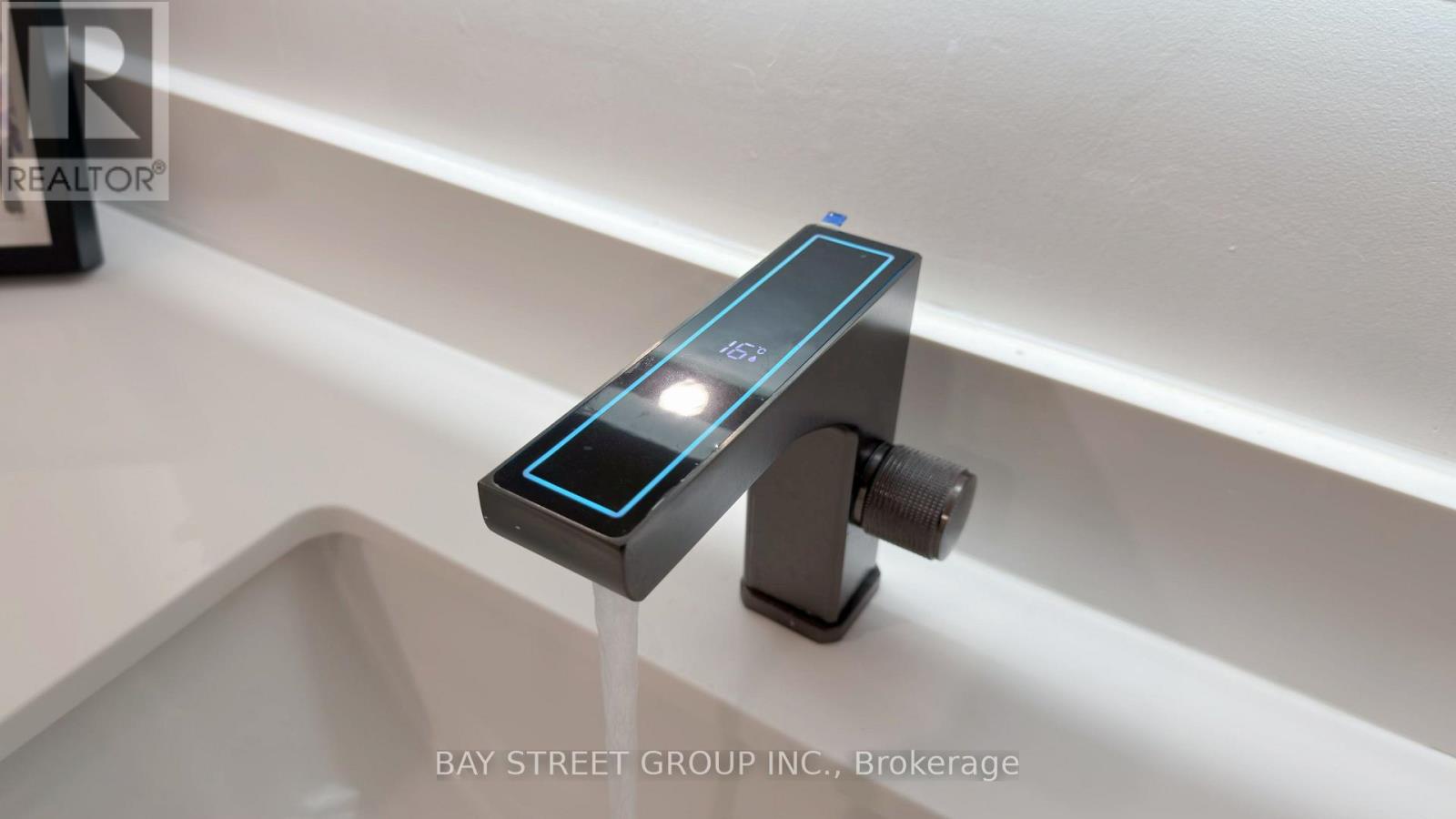 801 - 85 Skymark Drive, Toronto (hillcrest Village), Ontario