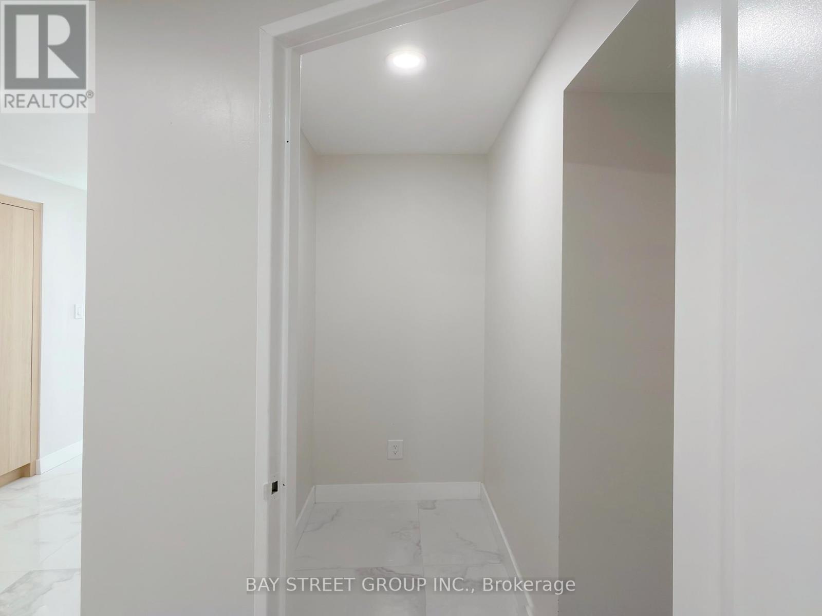 801 - 85 Skymark Drive, Toronto (hillcrest Village), Ontario