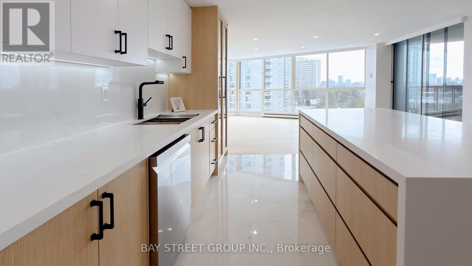 801 - 85 Skymark Drive, Toronto (hillcrest Village), Ontario