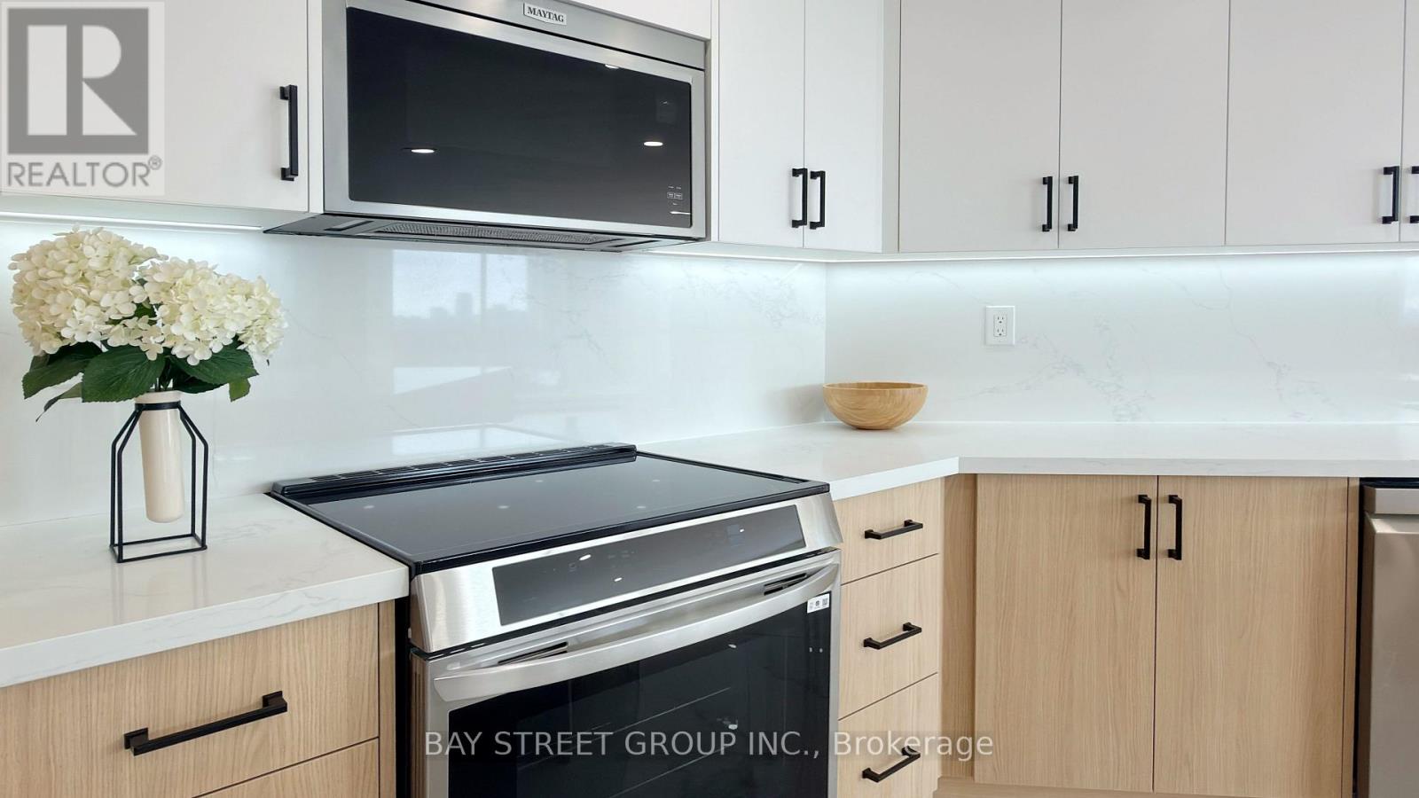 801 - 85 Skymark Drive, Toronto (hillcrest Village), Ontario