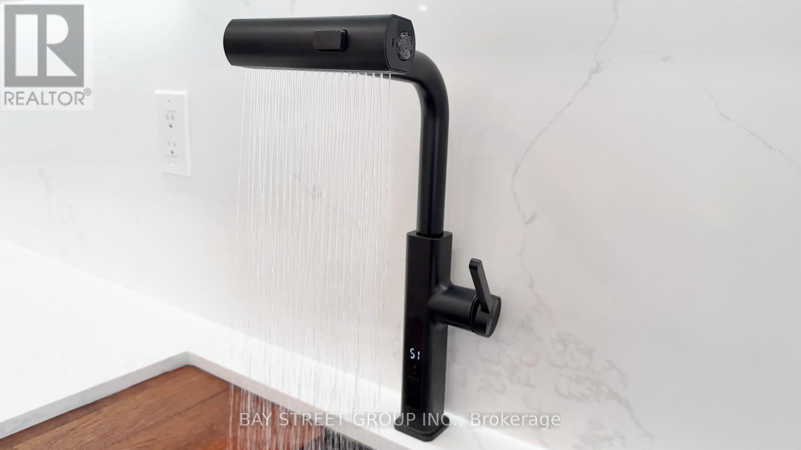 801 - 85 Skymark Drive, Toronto (hillcrest Village), Ontario