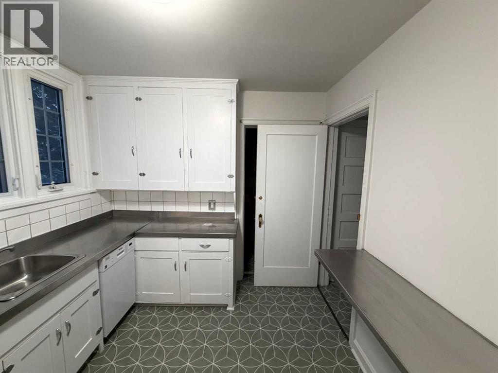 1312 4 Avenue S, Lethbridge, Alberta