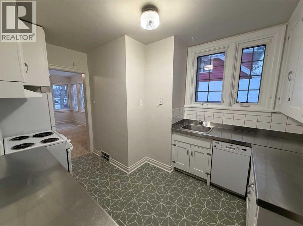 1312 4 Avenue S, Lethbridge, Alberta