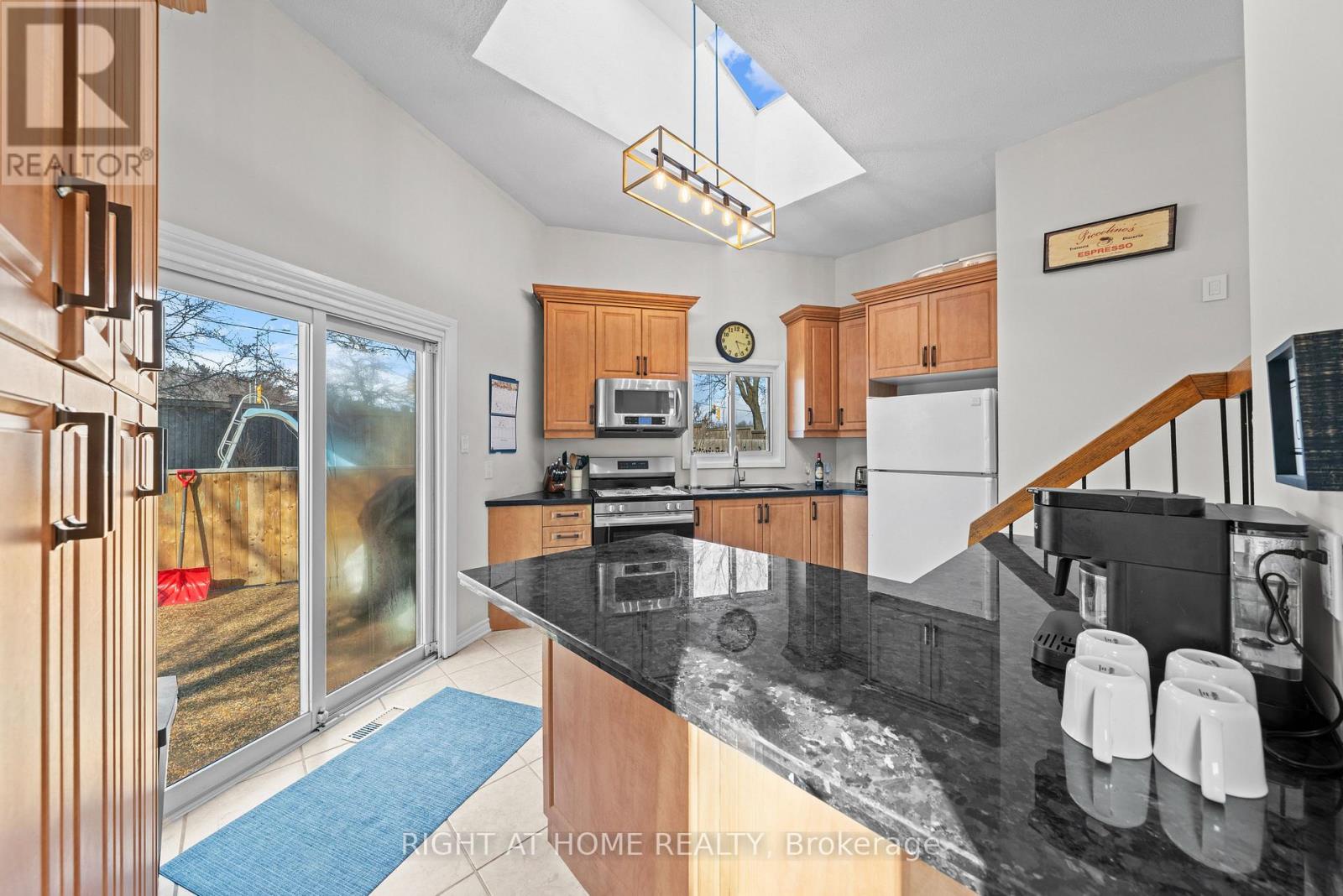 7027 Estoril Road, Mississauga (meadowvale), Ontario