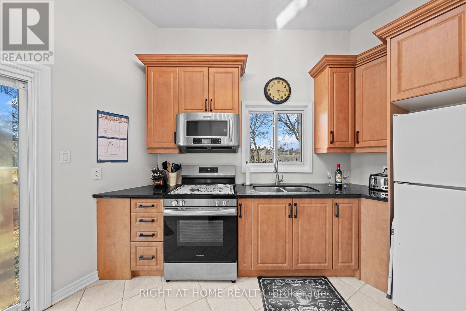 7027 Estoril Road, Mississauga (meadowvale), Ontario