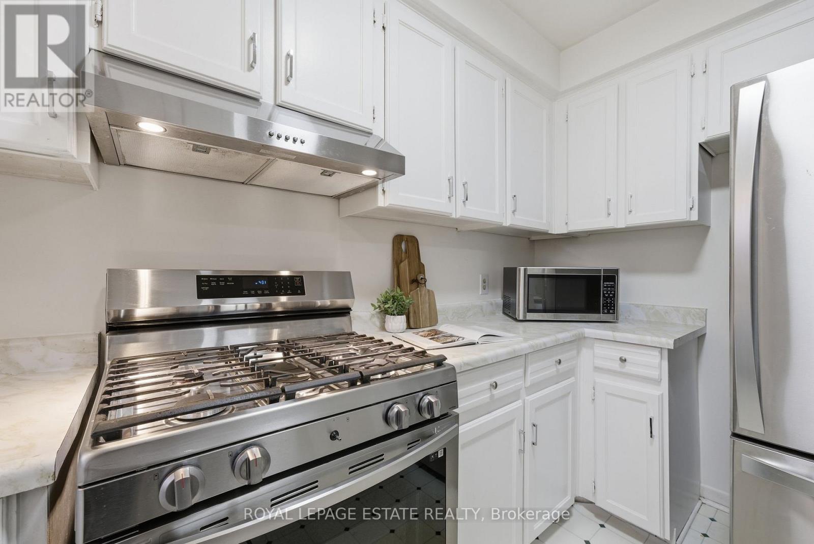 253 Michael Boulevard, Whitby (lynde Creek), Ontario