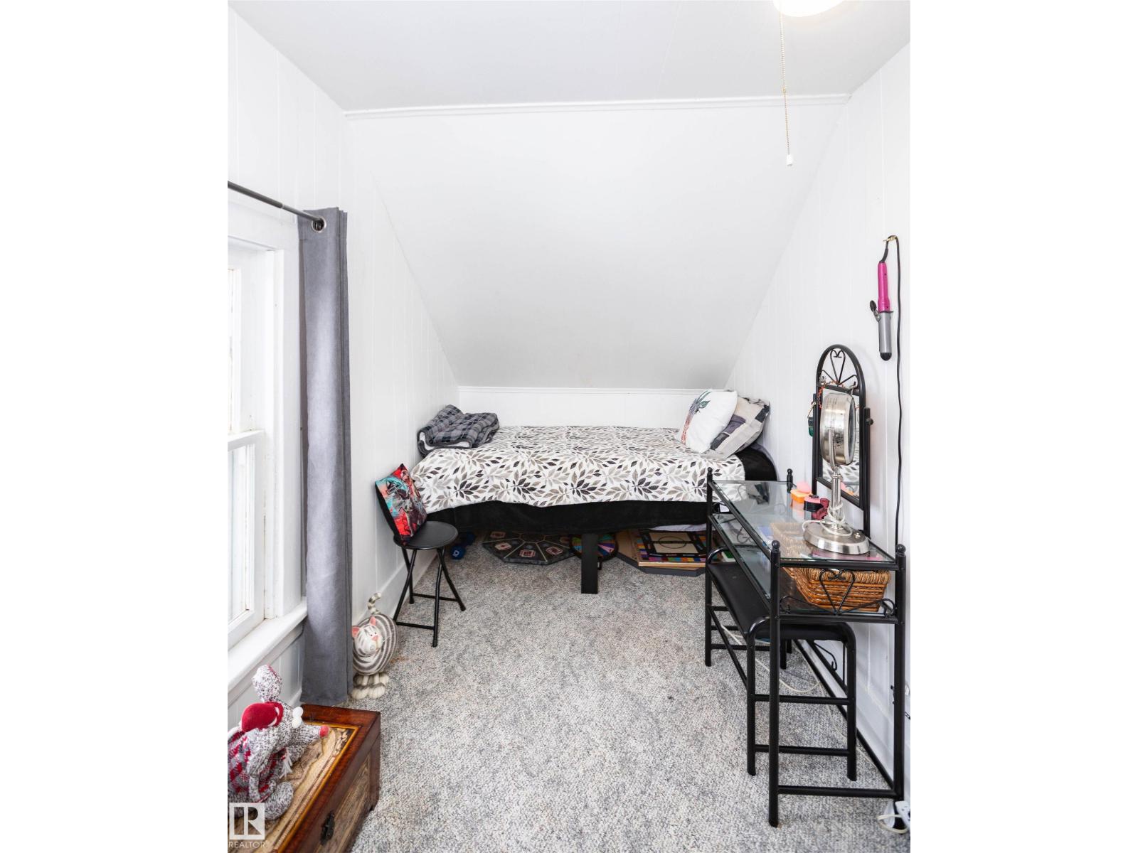 9819 106 St, Westlock, Alberta