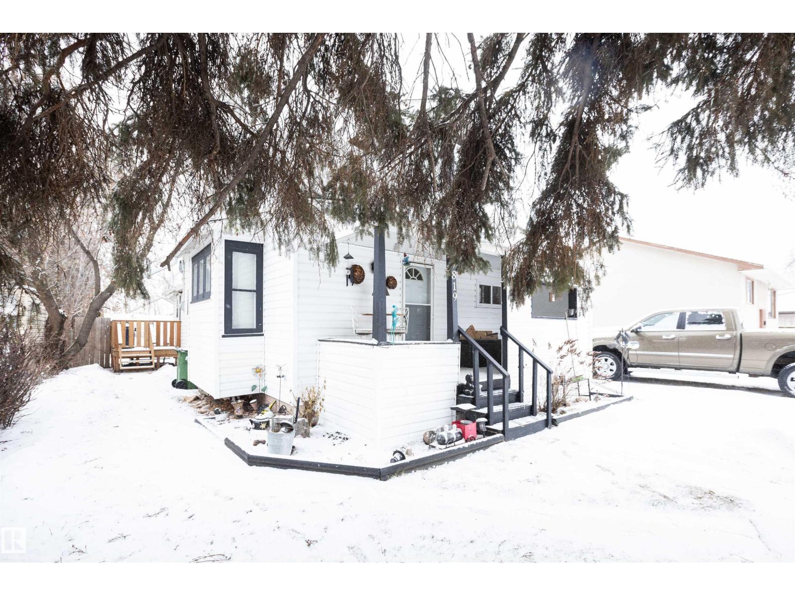 9819 106 St, Westlock, Alberta