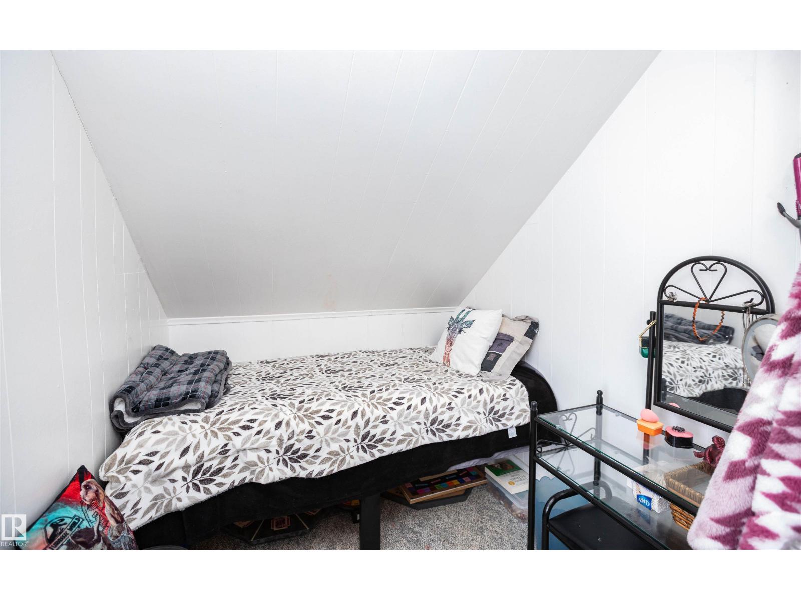 9819 106 St, Westlock, Alberta