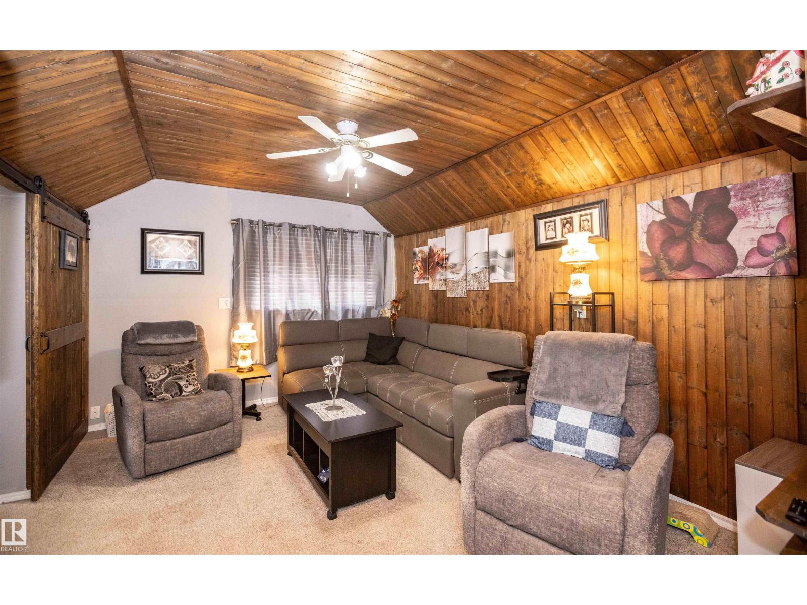 9819 106 St, Westlock, Alberta