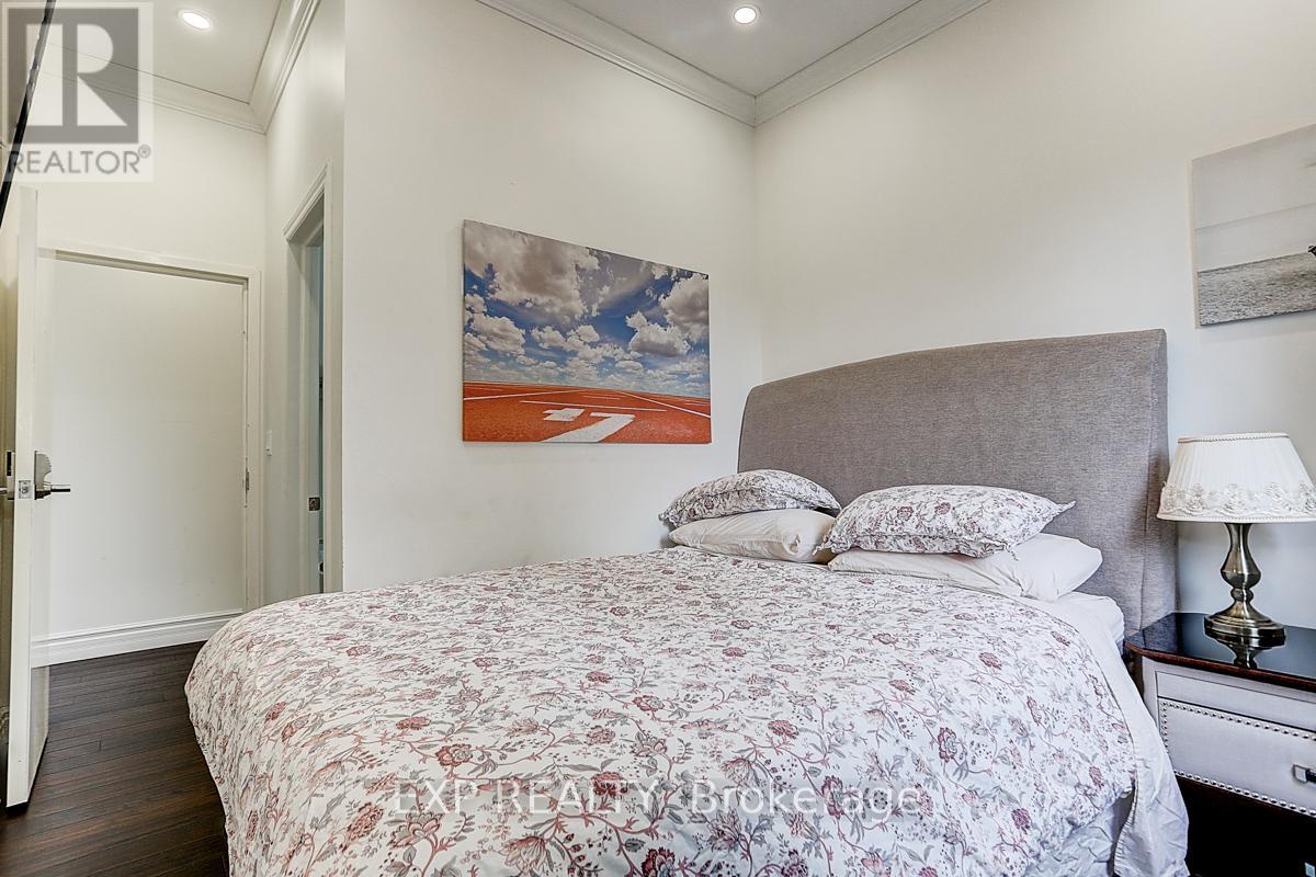 600 Parliament Street, Toronto (north St. James Town), Ontario