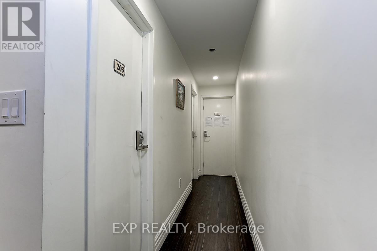 600 Parliament Street, Toronto (north St. James Town), Ontario