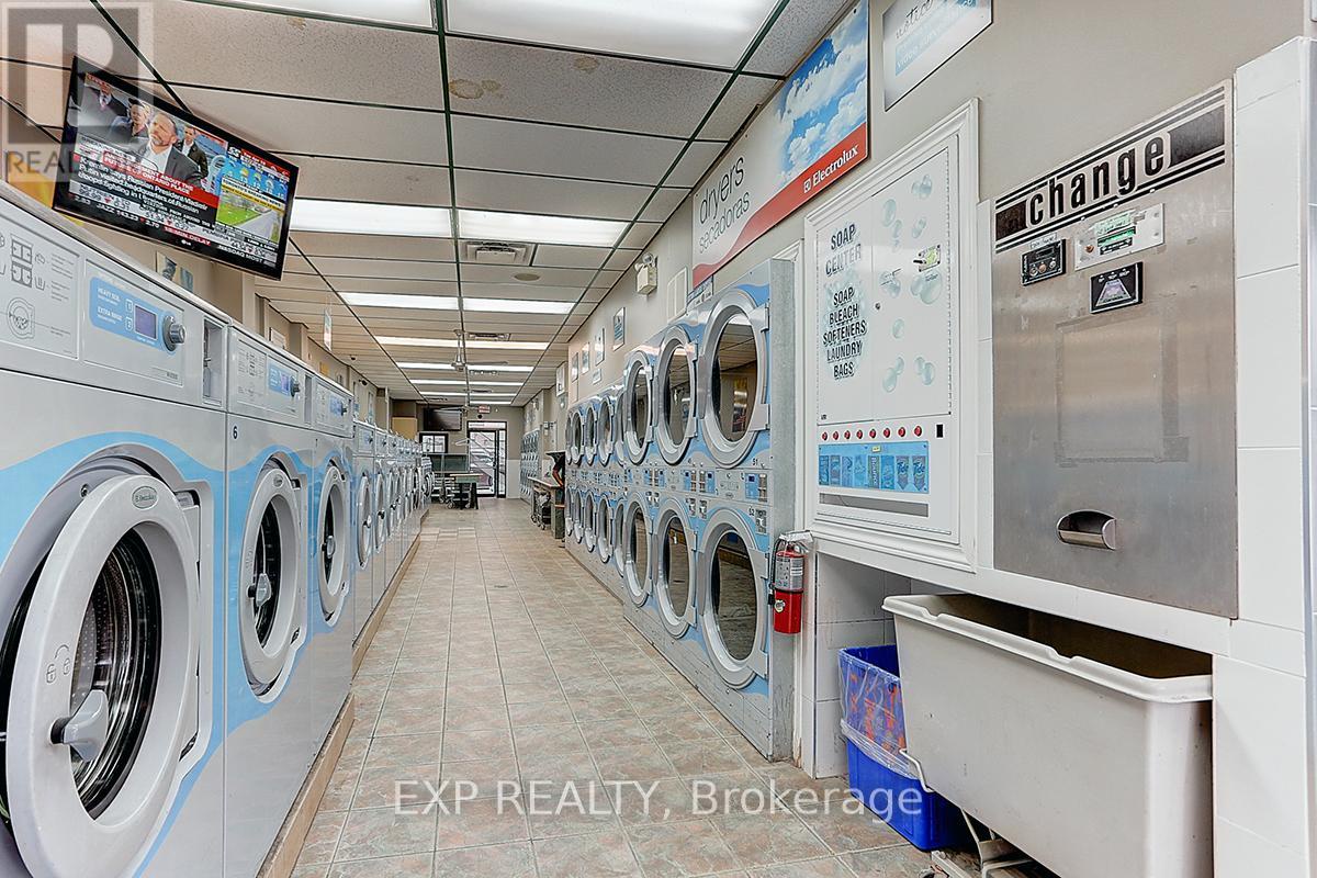 600 Parliament Street, Toronto (north St. James Town), Ontario