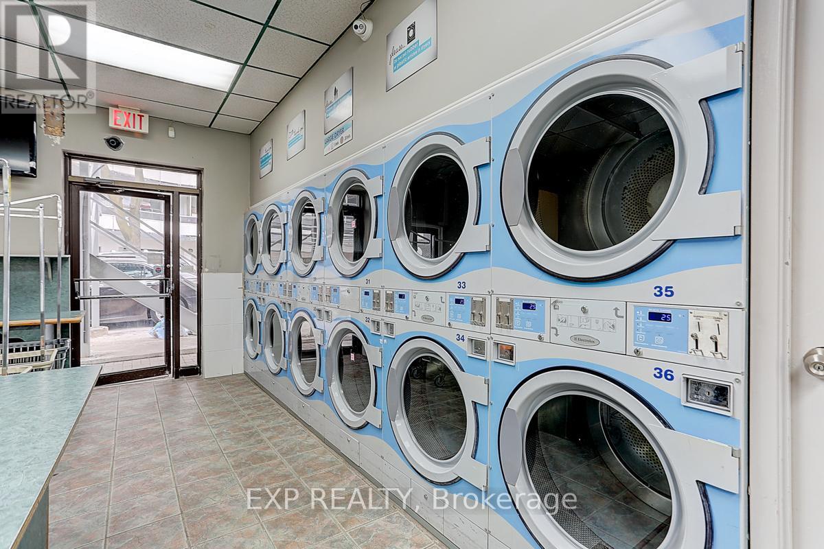 600 Parliament Street, Toronto (north St. James Town), Ontario