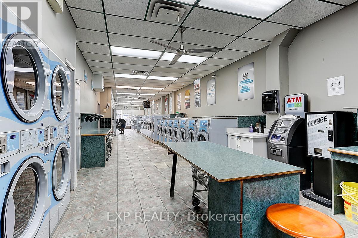 600 Parliament Street, Toronto (north St. James Town), Ontario