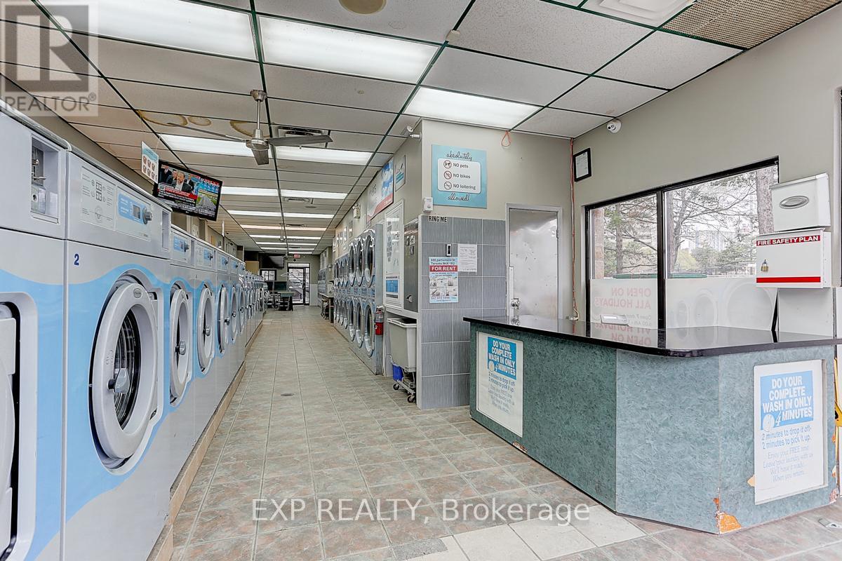 600 Parliament Street, Toronto (north St. James Town), Ontario