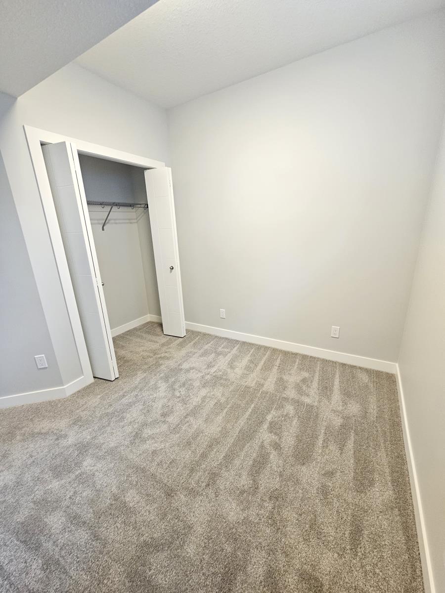 8069-8073 Cedric Mah Rd, Edmonton, Alberta