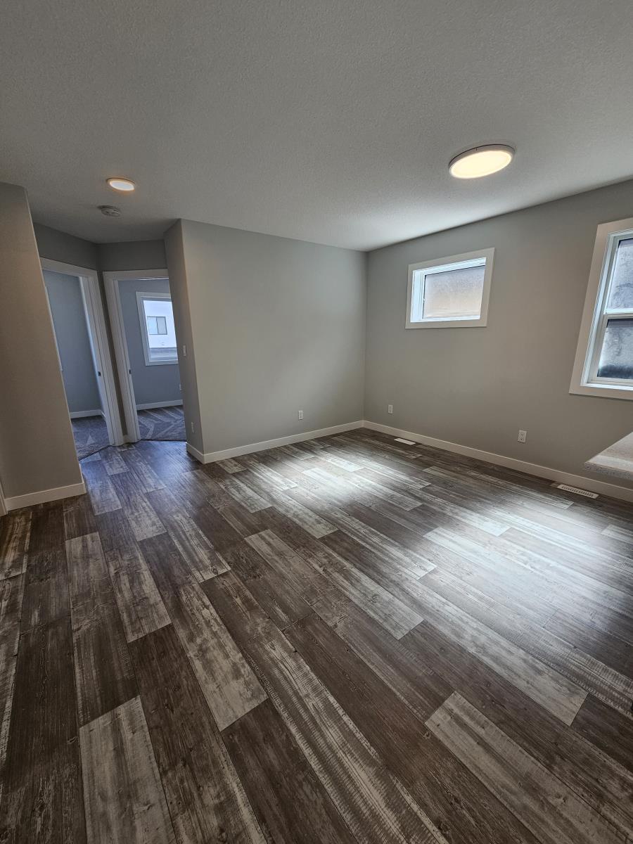 8069-8073 Cedric Mah Rd, Edmonton, Alberta