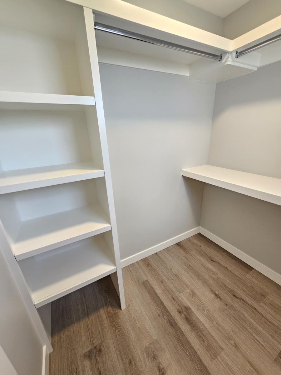 8069-8073 Cedric Mah Rd, Edmonton, Alberta