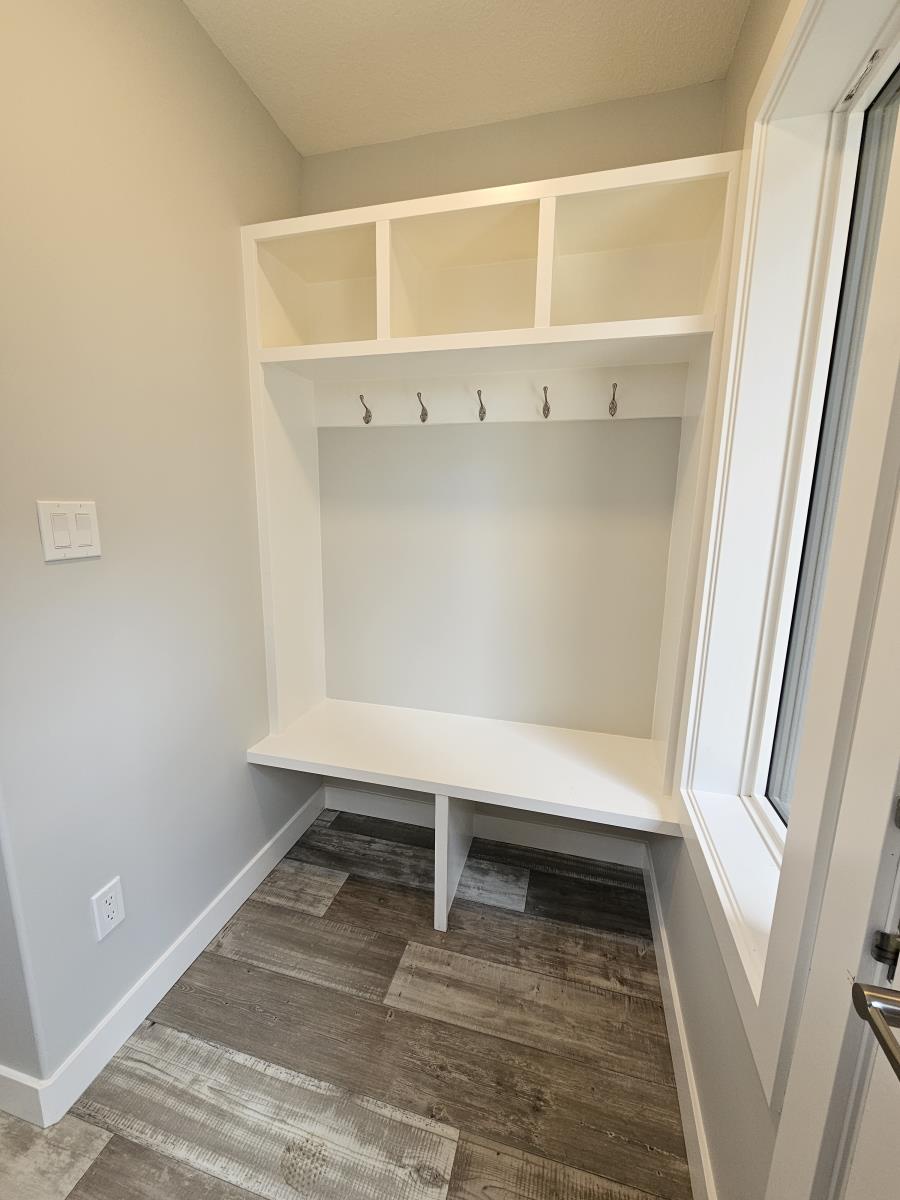 8069-8073 Cedric Mah Rd, Edmonton, Alberta
