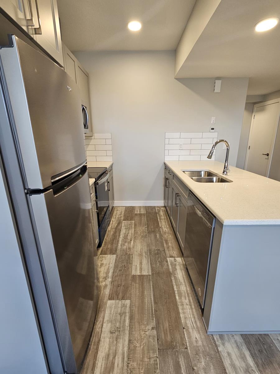 8069-8073 Cedric Mah Rd, Edmonton, Alberta
