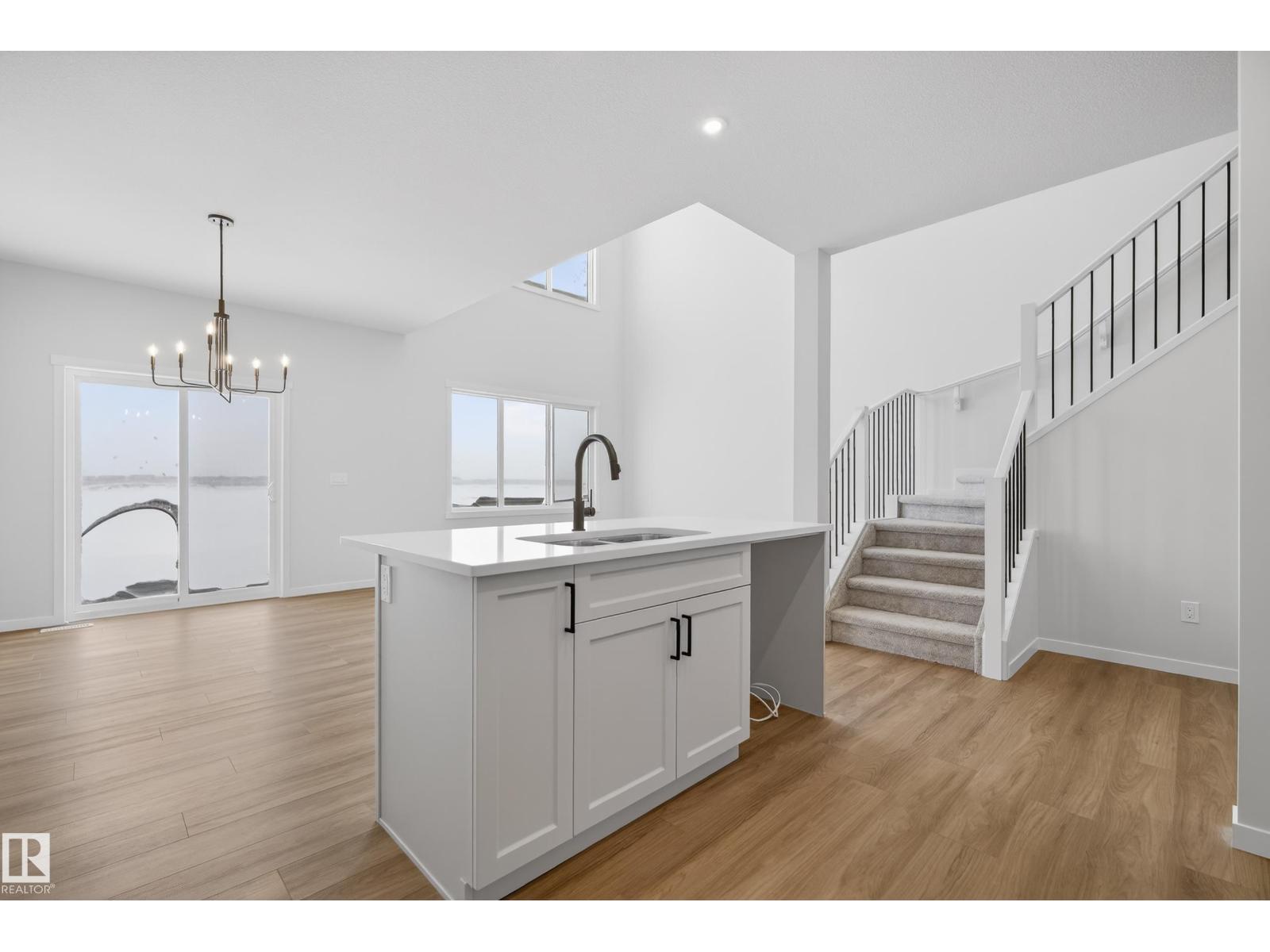 7115 177 Av Nw, Edmonton, Alberta