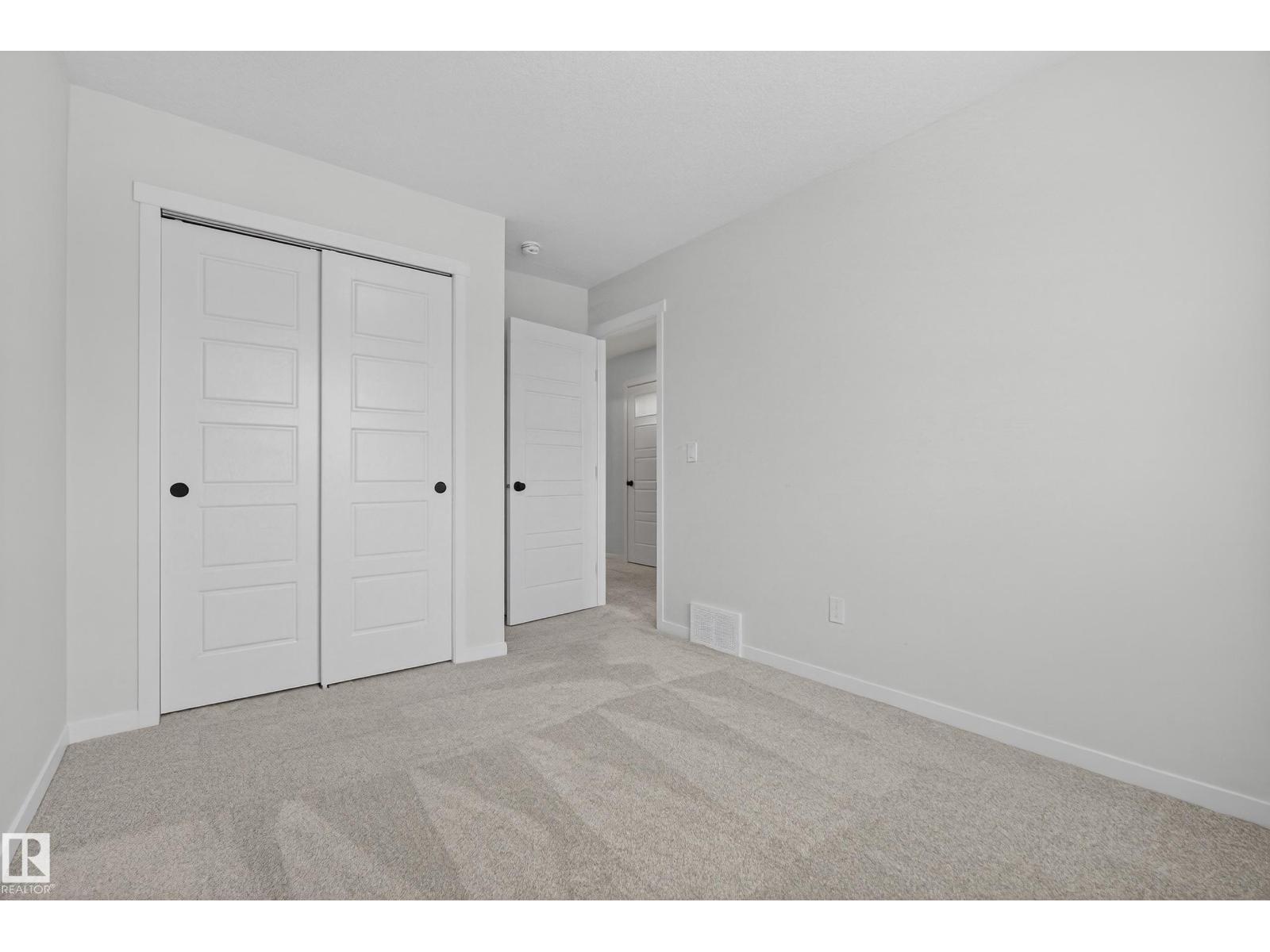 7115 177 Av Nw, Edmonton, Alberta