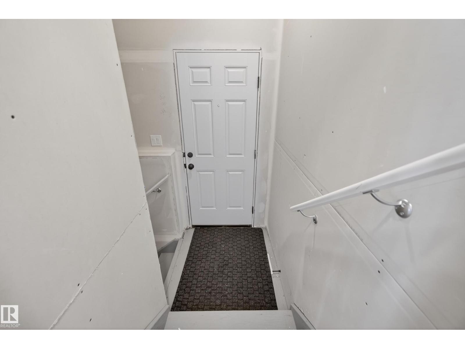 7115 177 Av Nw, Edmonton, Alberta