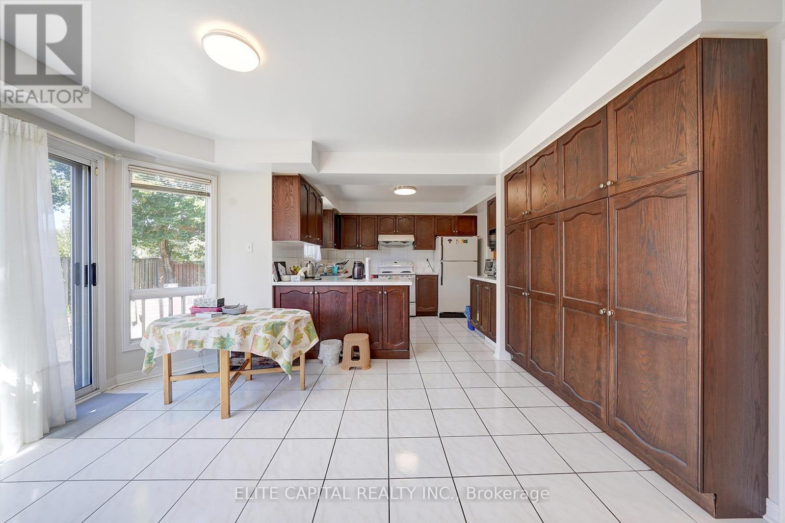 36 Ashcott Street, Toronto (milliken), Ontario