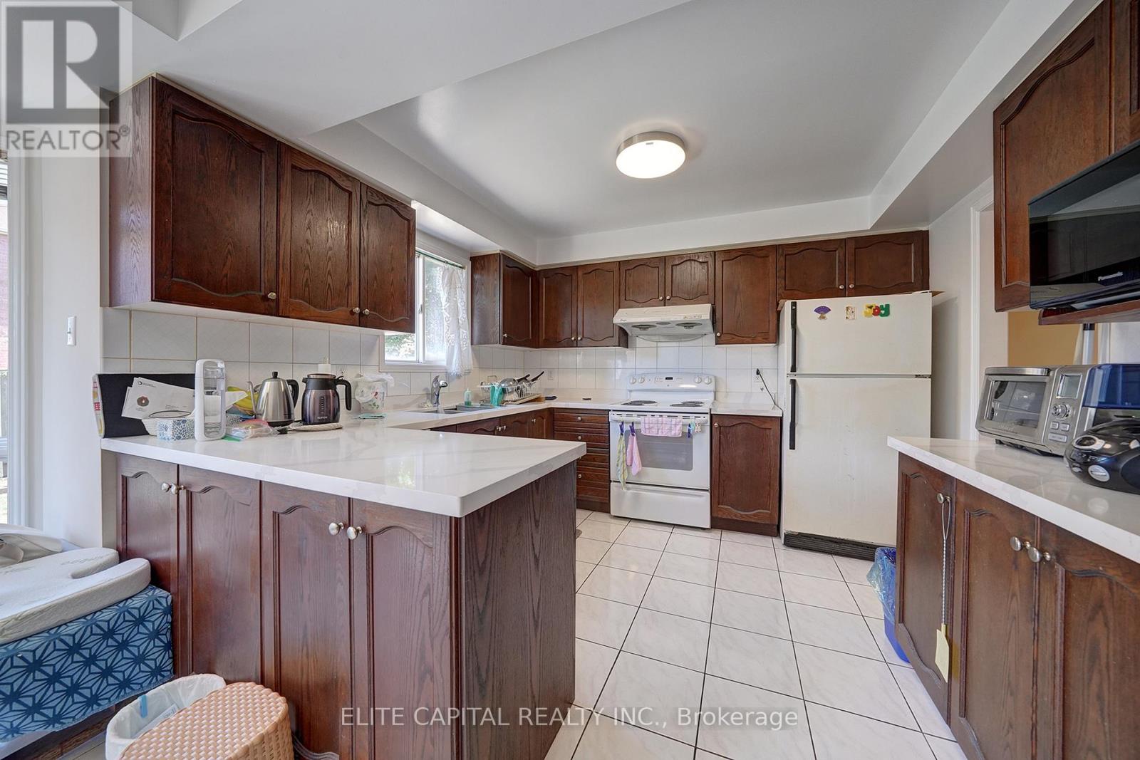 36 Ashcott Street, Toronto (milliken), Ontario