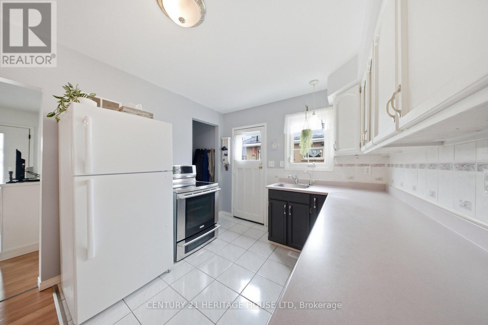 44 Curtis Street, Brantford, Ontario