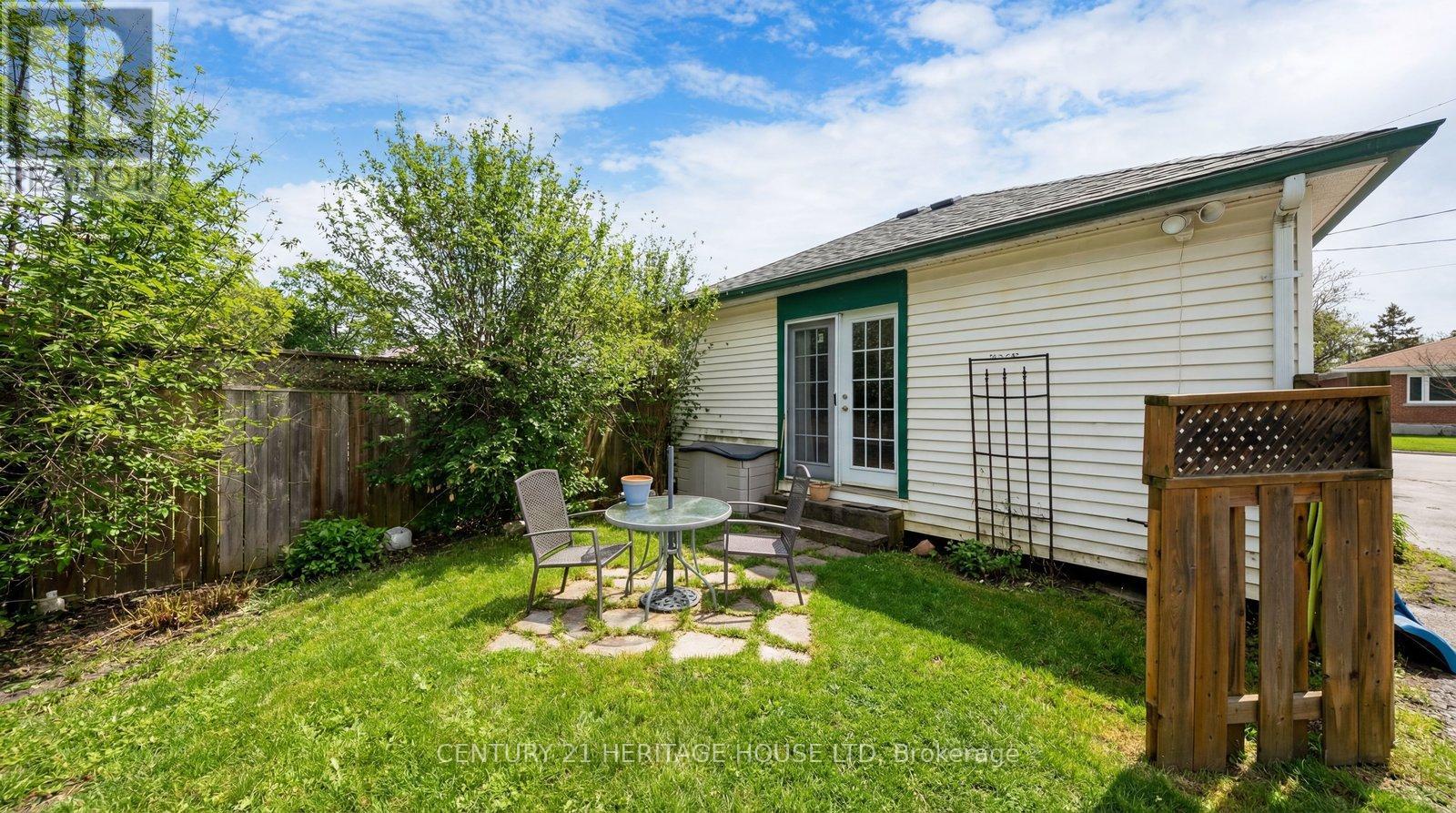 44 Curtis Street, Brantford, Ontario