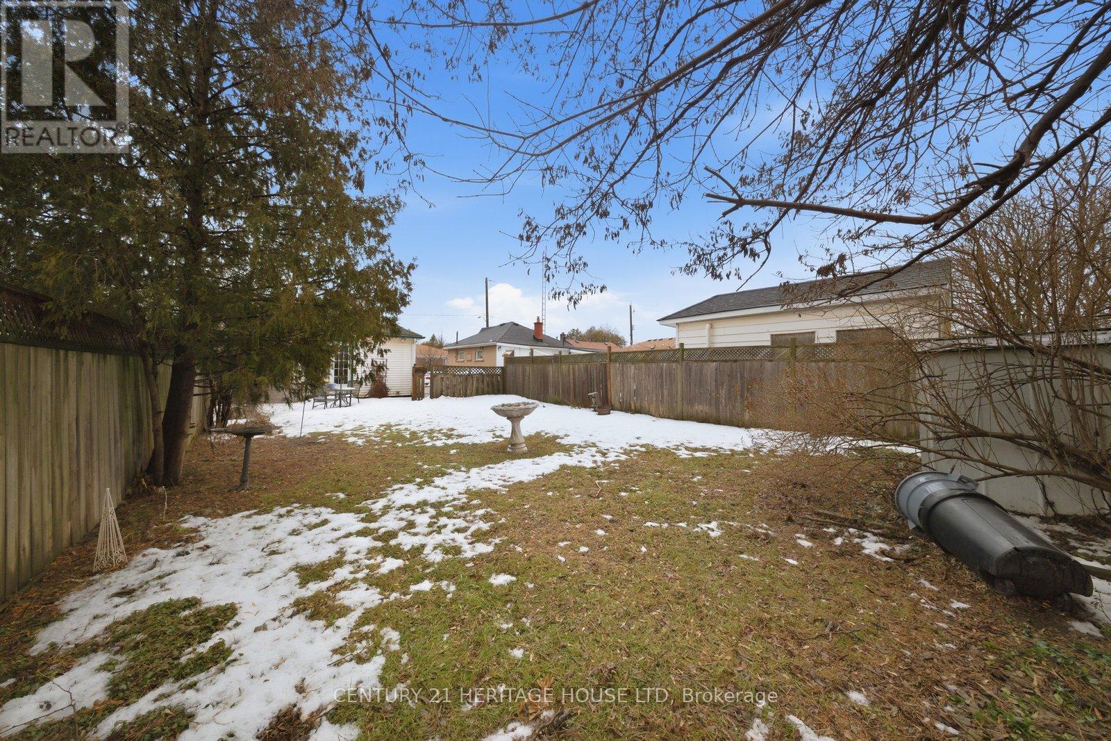 44 Curtis Street, Brantford, Ontario