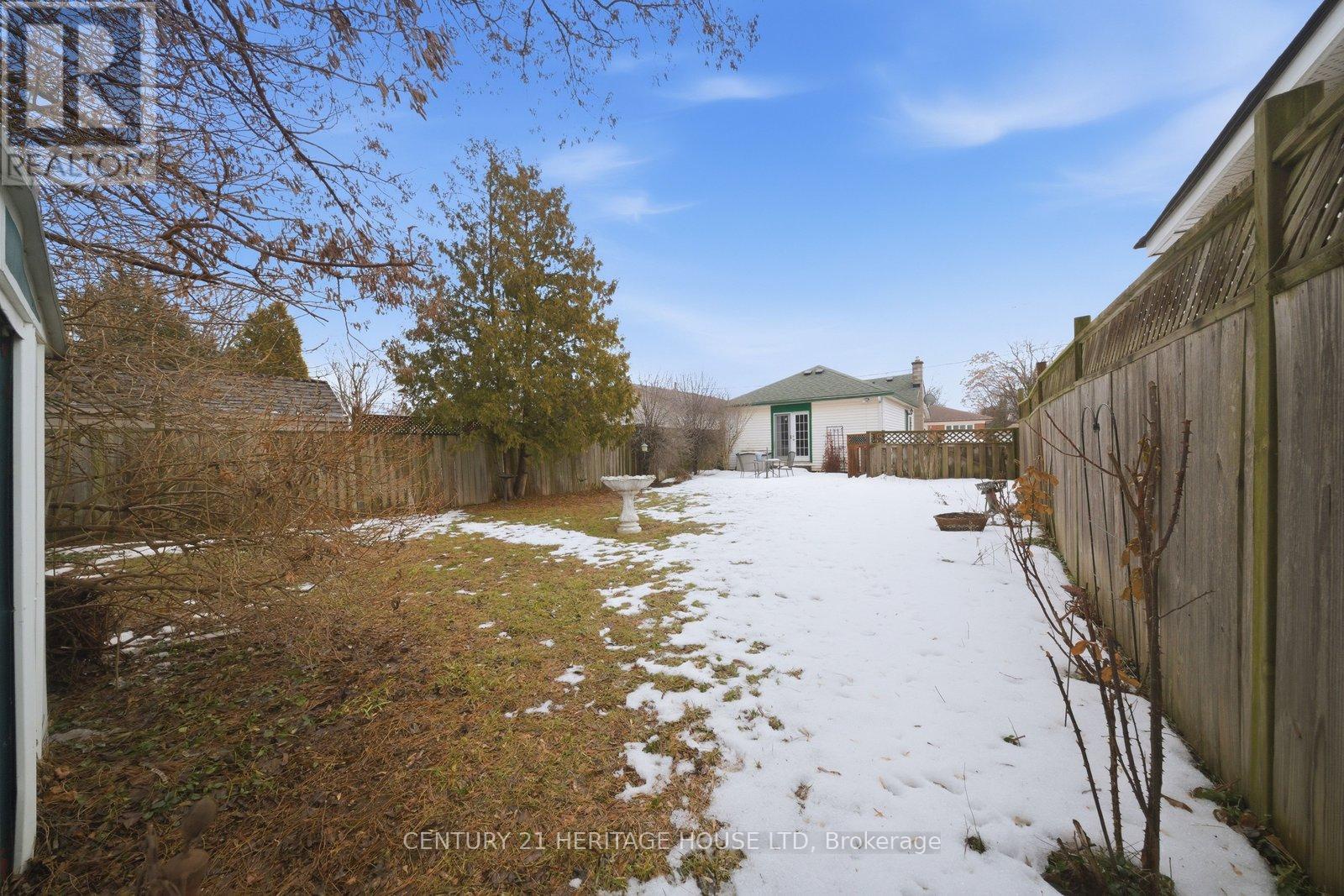 44 Curtis Street, Brantford, Ontario