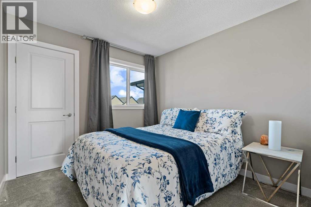 332 Lawthorn Way Se, Airdrie, Alberta