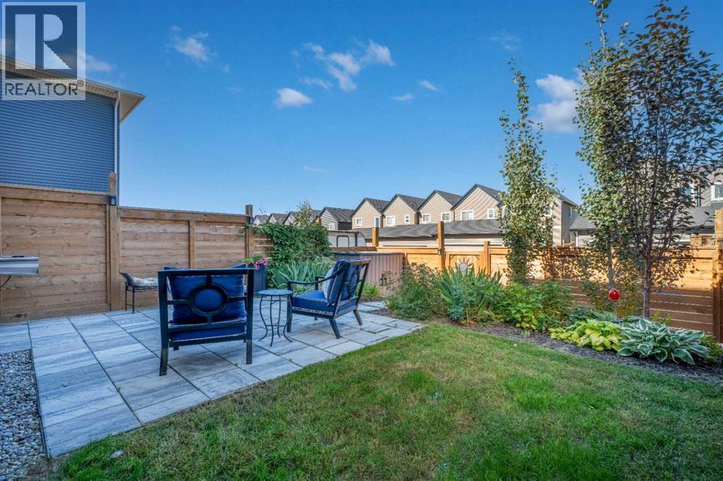 332 Lawthorn Way Se, Airdrie, Alberta