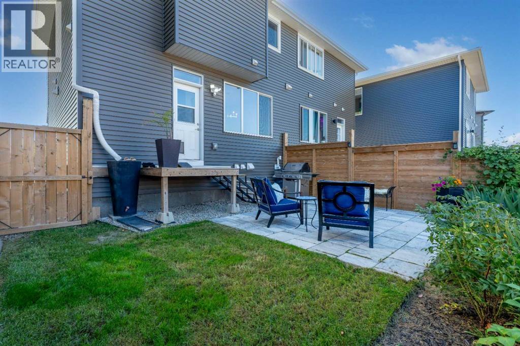 332 Lawthorn Way Se, Airdrie, Alberta