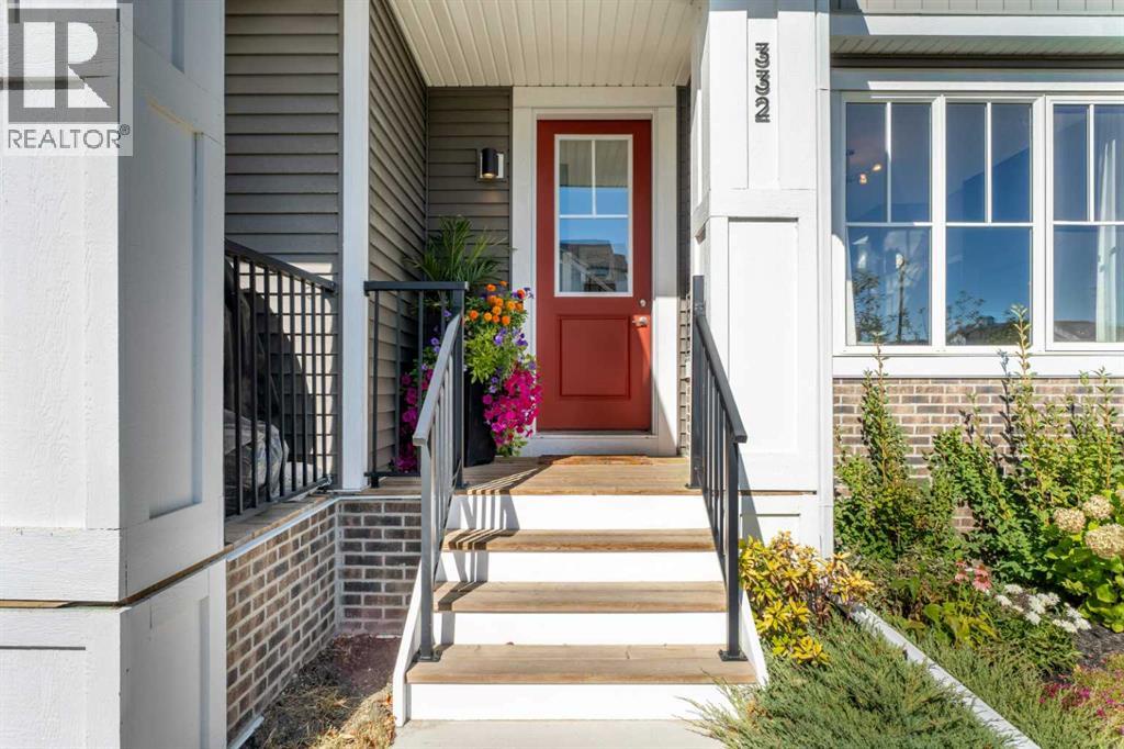 332 Lawthorn Way Se, Airdrie, Alberta