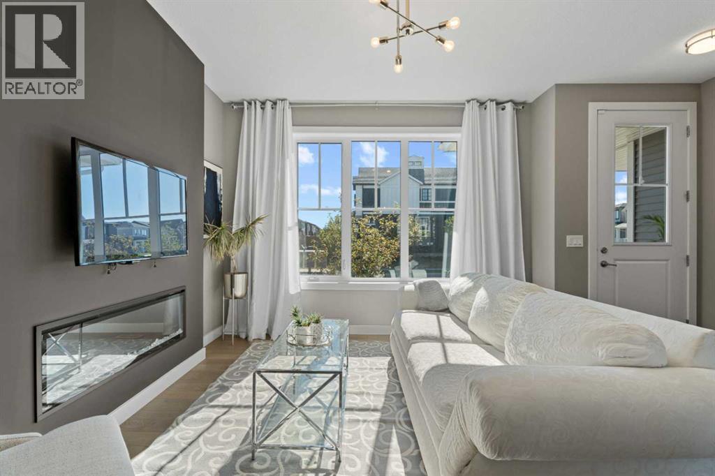 332 Lawthorn Way Se, Airdrie, Alberta