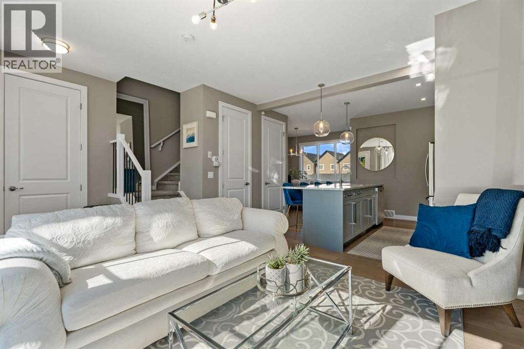 332 Lawthorn Way Se, Airdrie, Alberta