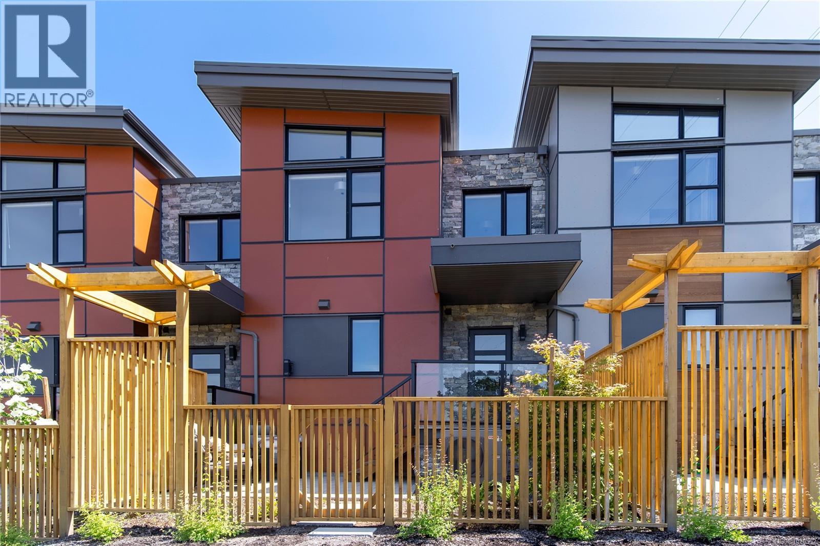 17 4253 Dieppe Rd, Saanich, British Columbia