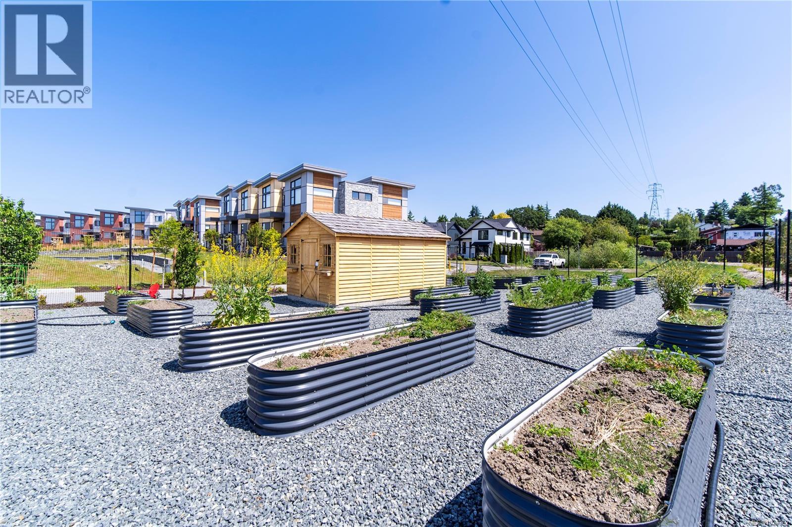 17 4253 Dieppe Rd, Saanich, British Columbia