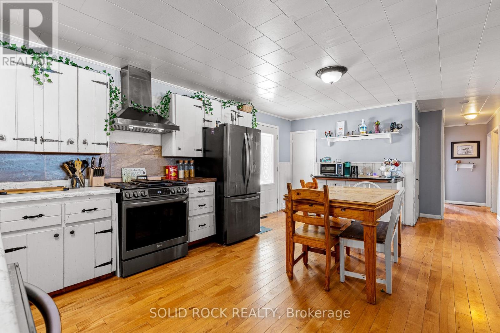 317 County Road 16 Road, Elizabethtown-kitley, Ontario