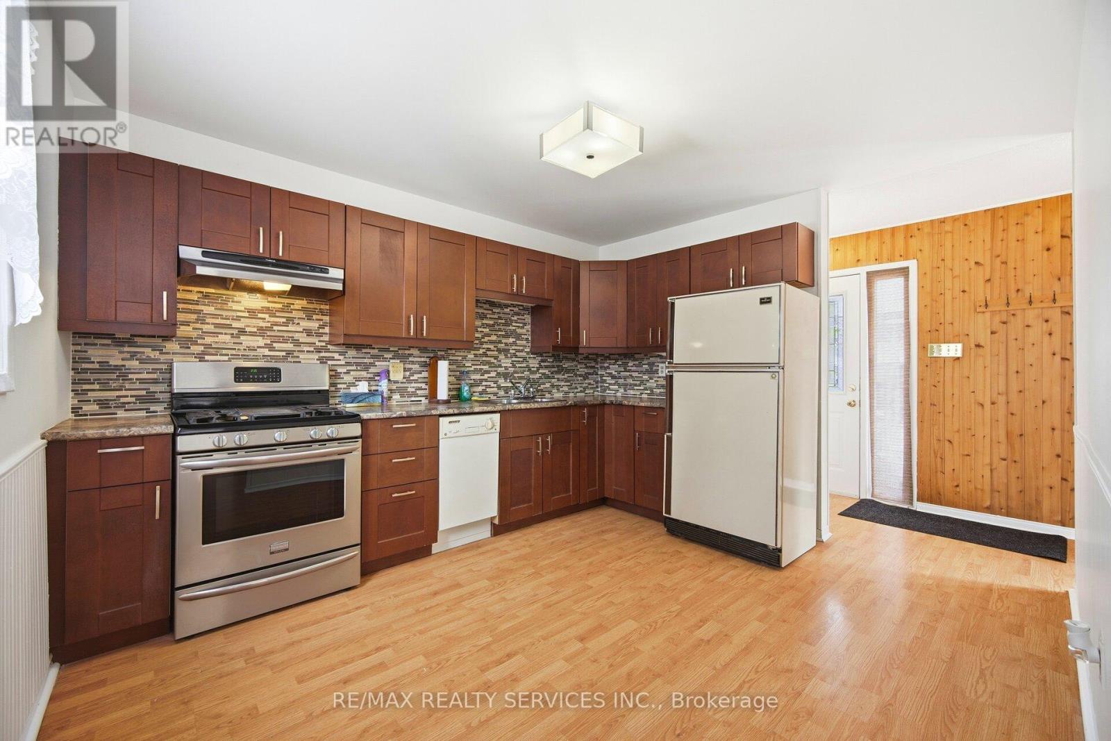 4 Huntington Court, Brampton (central Park), Ontario