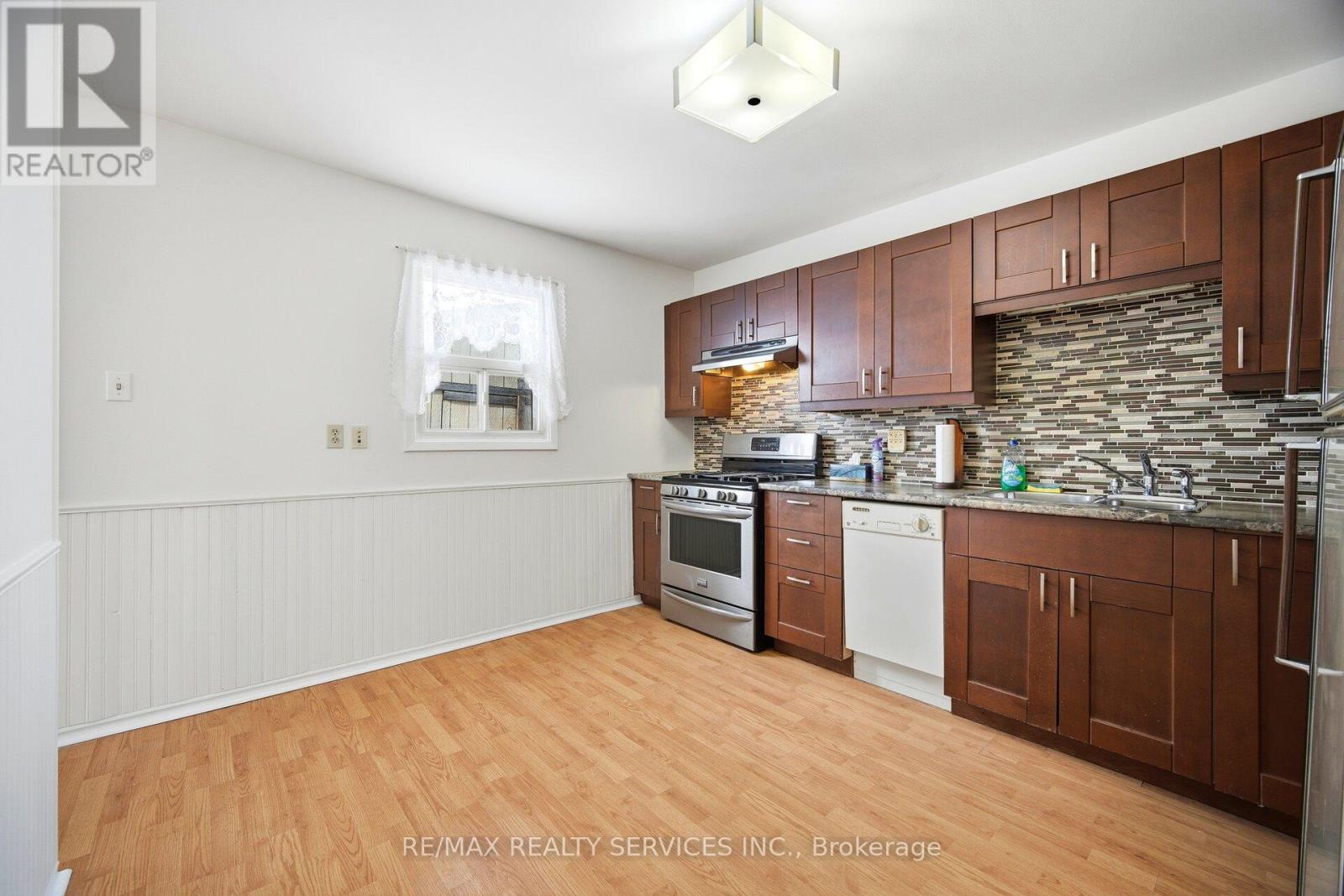 4 Huntington Court, Brampton (central Park), Ontario